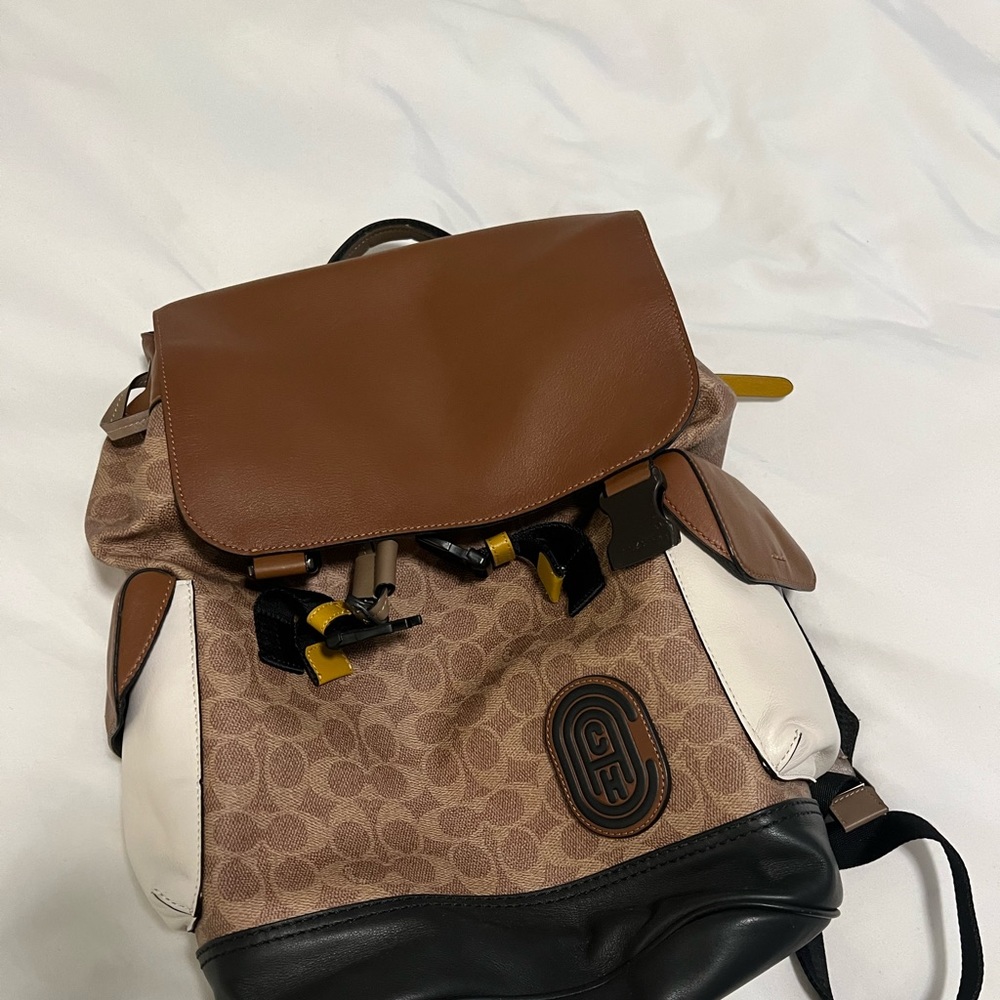 Coach Back-Pack